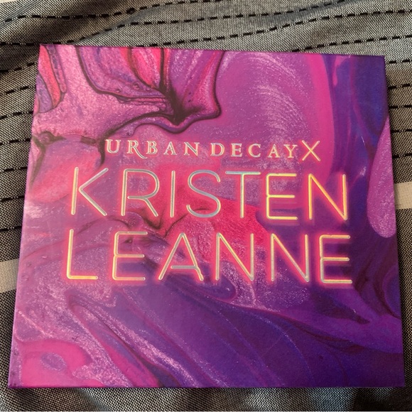 Urban Decay x Kristen Leanne palette - Picture 1 of 2
